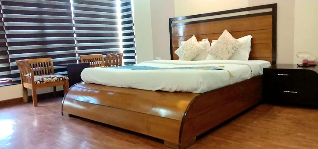 Wildleaf Kasauli Valley Homz Bed and Breakfast Εξωτερικό φωτογραφία