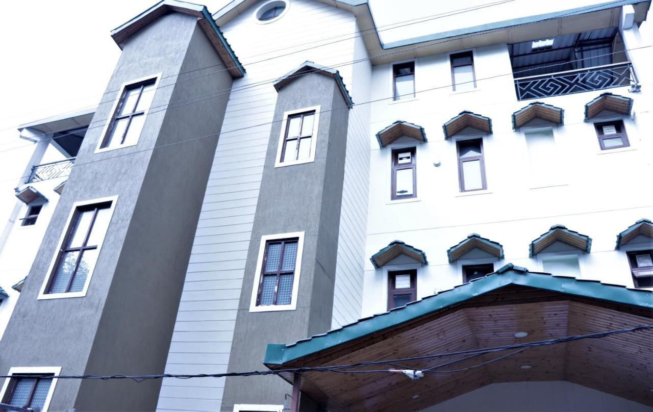 Wildleaf Kasauli Valley Homz Bed and Breakfast Εξωτερικό φωτογραφία