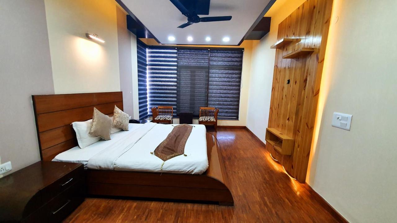 Wildleaf Kasauli Valley Homz Bed and Breakfast Εξωτερικό φωτογραφία
