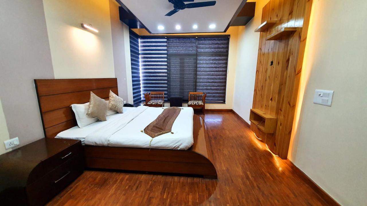 Wildleaf Kasauli Valley Homz Bed and Breakfast Εξωτερικό φωτογραφία